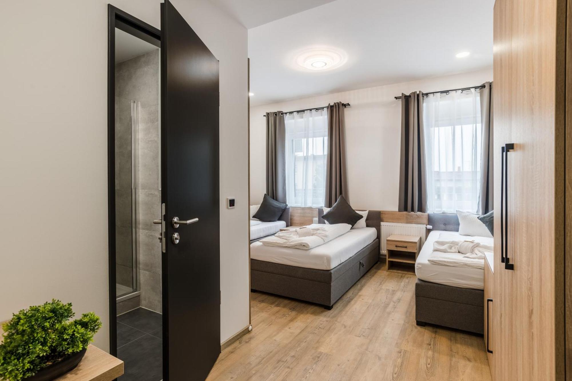 Hotel Montenegro Вормс Екстериор снимка