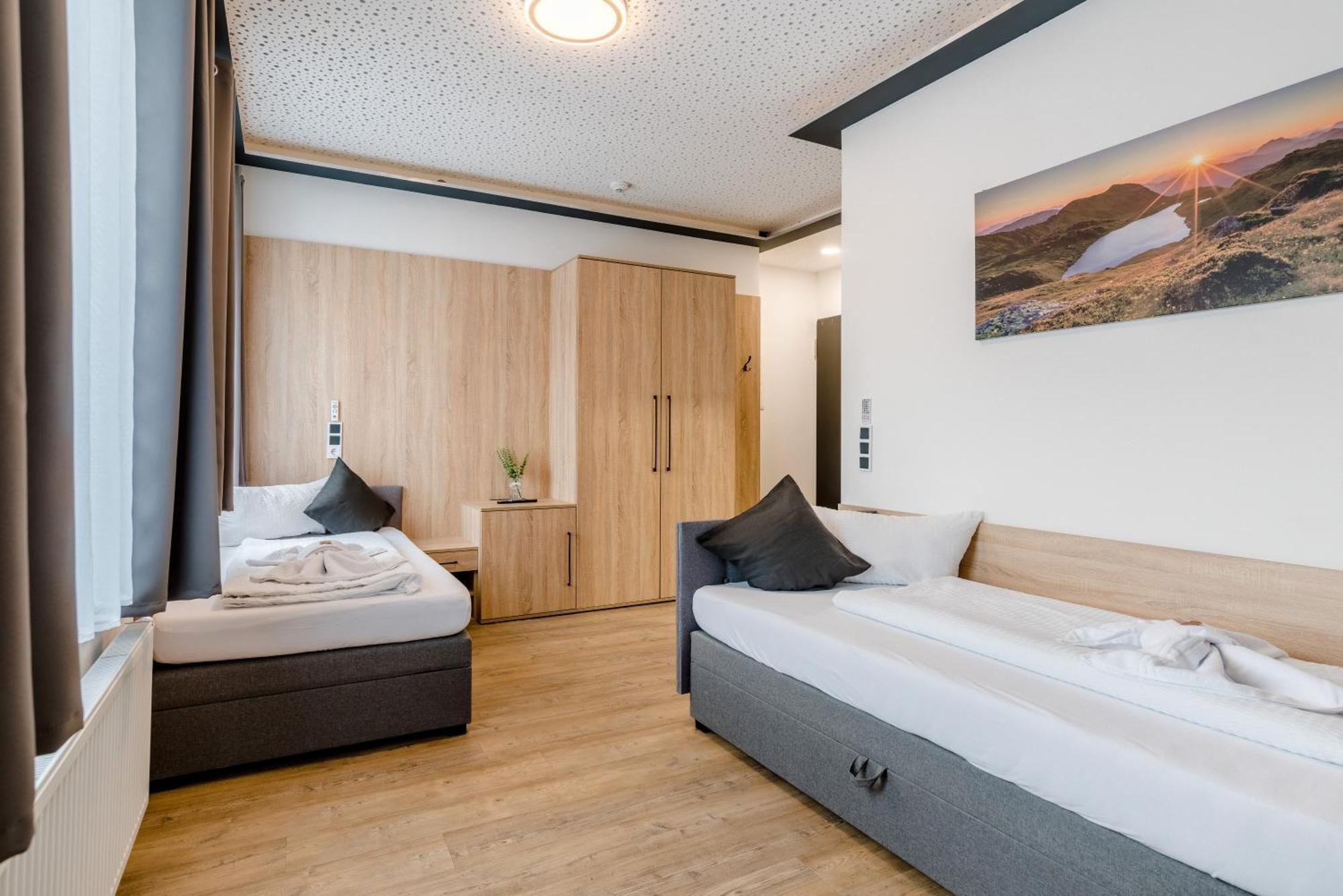 Hotel Montenegro Вормс Екстериор снимка