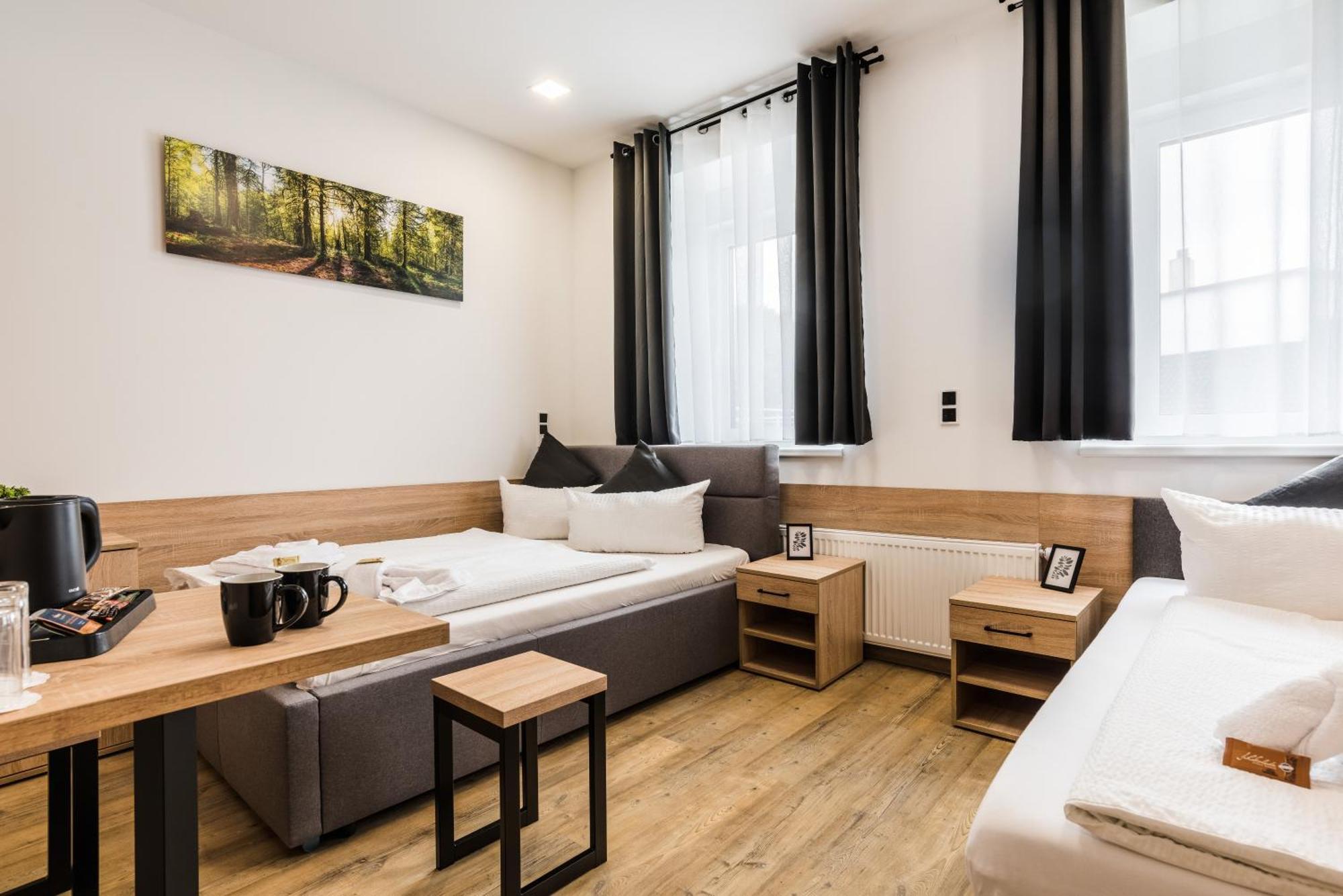 Hotel Montenegro Вормс Екстериор снимка