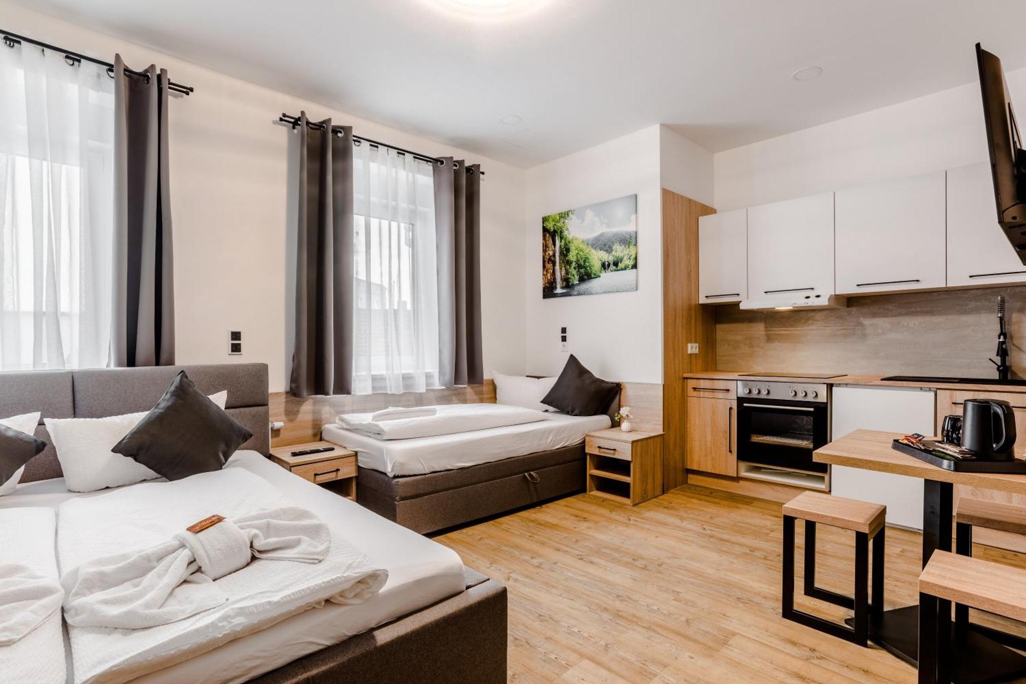Hotel Montenegro Вормс Екстериор снимка
